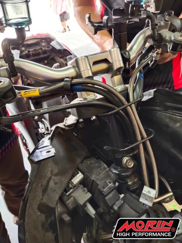 LINE_ALBUM_ใส่สติ๊กเกอร์แล้ว😁_230114_0